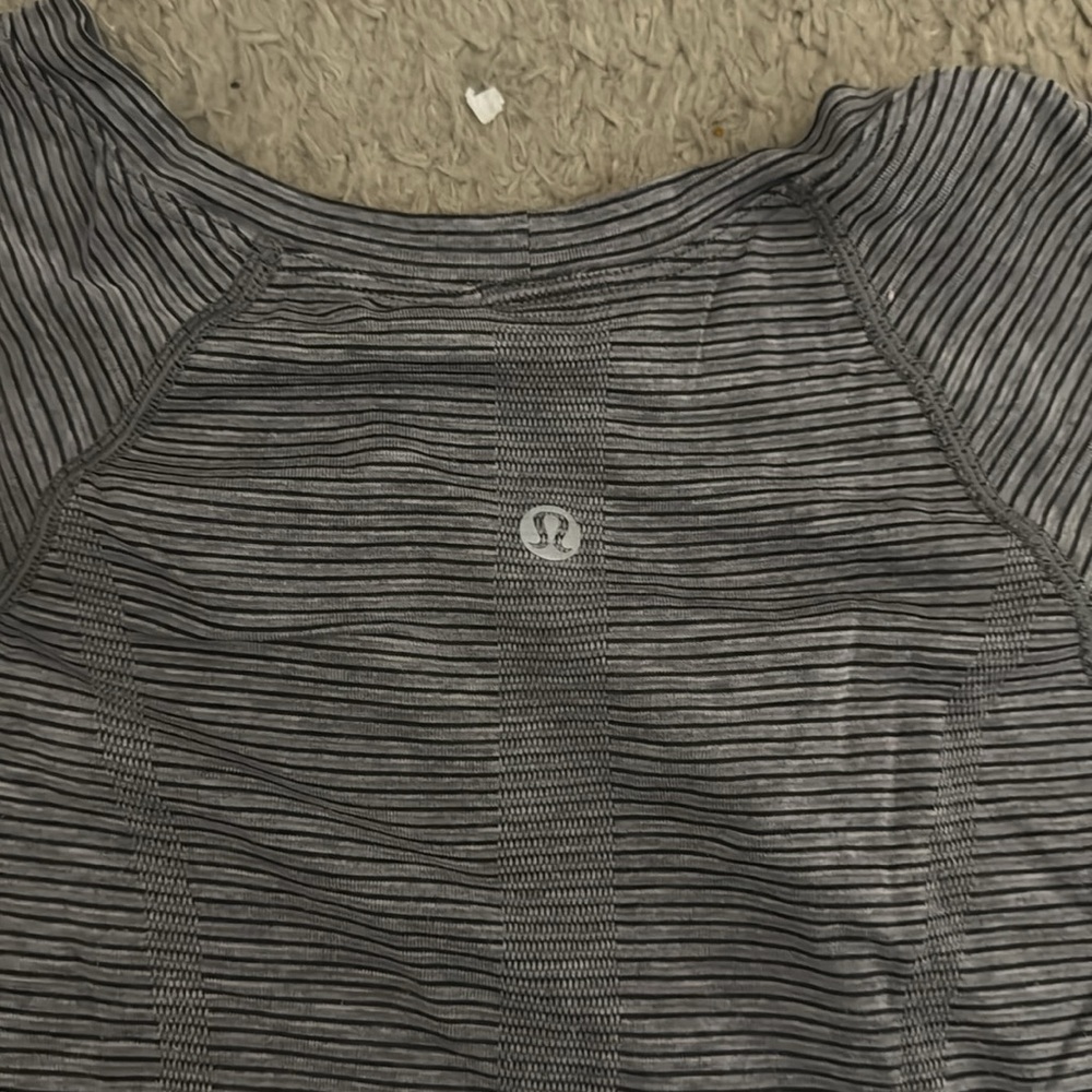 Grey Lululemon Swiftly Tech, Size 4 - image 3